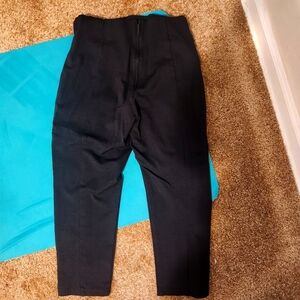 Pin-up Couture Laura Byrnes Black capris